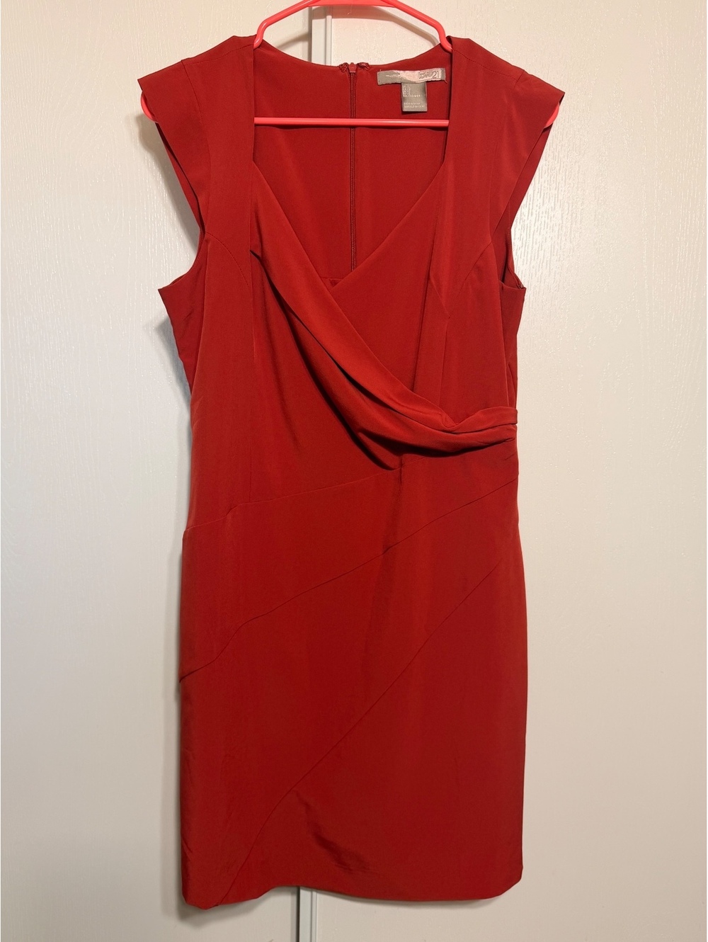 Forever 21 Love21 Red Sheath Dress Ruched Wrap V-Neck Sleeveless Size L